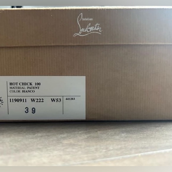 White Louboutin brand new size EU 39 - Picture 6 of 8